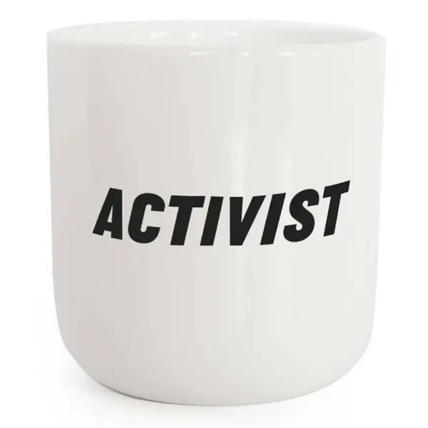 PLTY Becher Activist Porzellan Kostenloser Versand