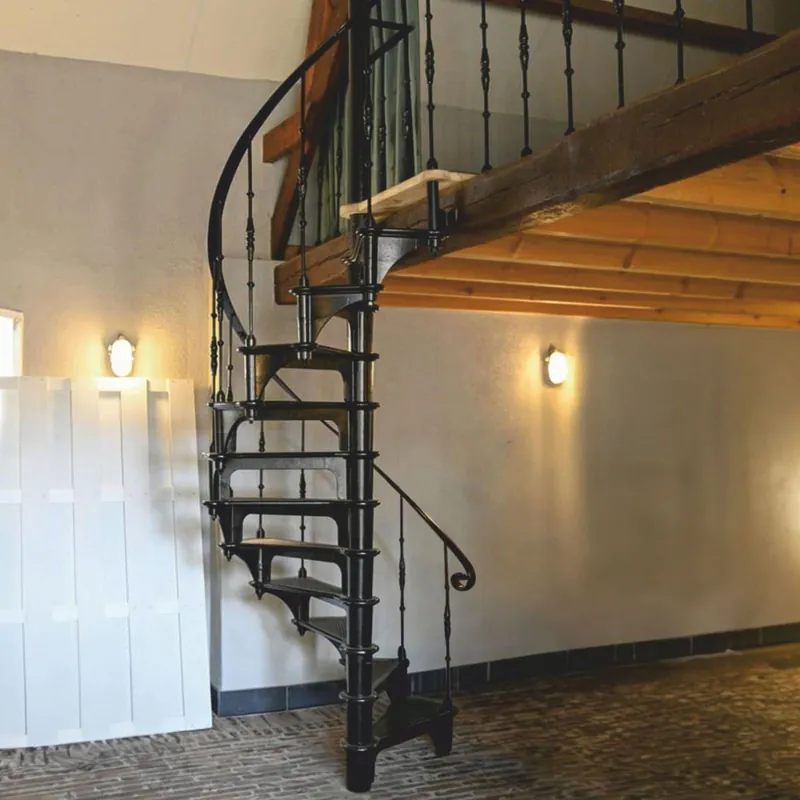 Versand Am Gleichen Tag Casa Padrino Gusseisen Wendeltreppe mit Geländer rechte Seite Schwarz H. 300 cm - Rustikale Spiraltreppe