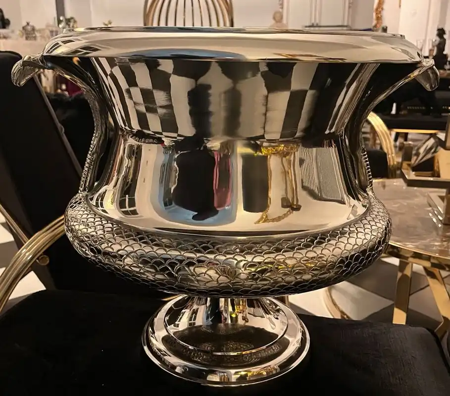 Casa Padrino Luxus Vase Cobra Schlangen Silber 59 x 47 x H. 45 cm - Prunkvolle Messing Blumenvase - Deko Vase - Deko Accessoires - Luxus Accessoires - Luxus Interior Nur Heute