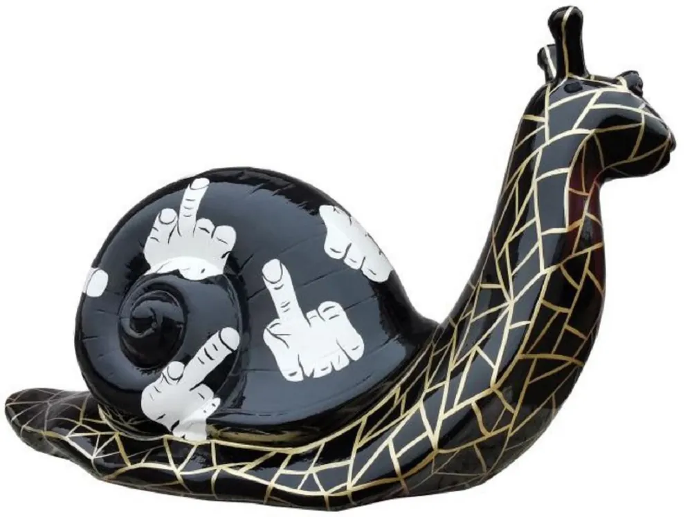 Casa Padrino Luxus Designer Deko Skulptur Schnecke Schwarz / Weiß / Gold 100 x H. 50 cm - Große Deko Figur - XXL Deko Skulptur - XXL Deko Figur - Wohnzimmer Deko - Garten Deko - Luxus XXL Figuren Jetzt Zugreifen