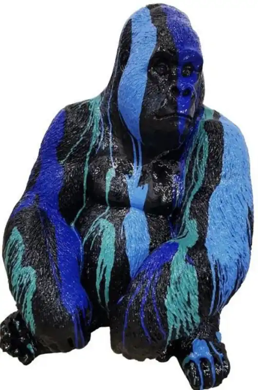 Casa Padrino Luxus Deko Skulptur Gorilla Affe Schwarz / Blau / Türkis H. 75 cm - Wetterbeständige Gartendeko Figur - Deko Figur - Deko Tierfigur - Garten Deko - Luxus Deko Accessoires Schneller Versand