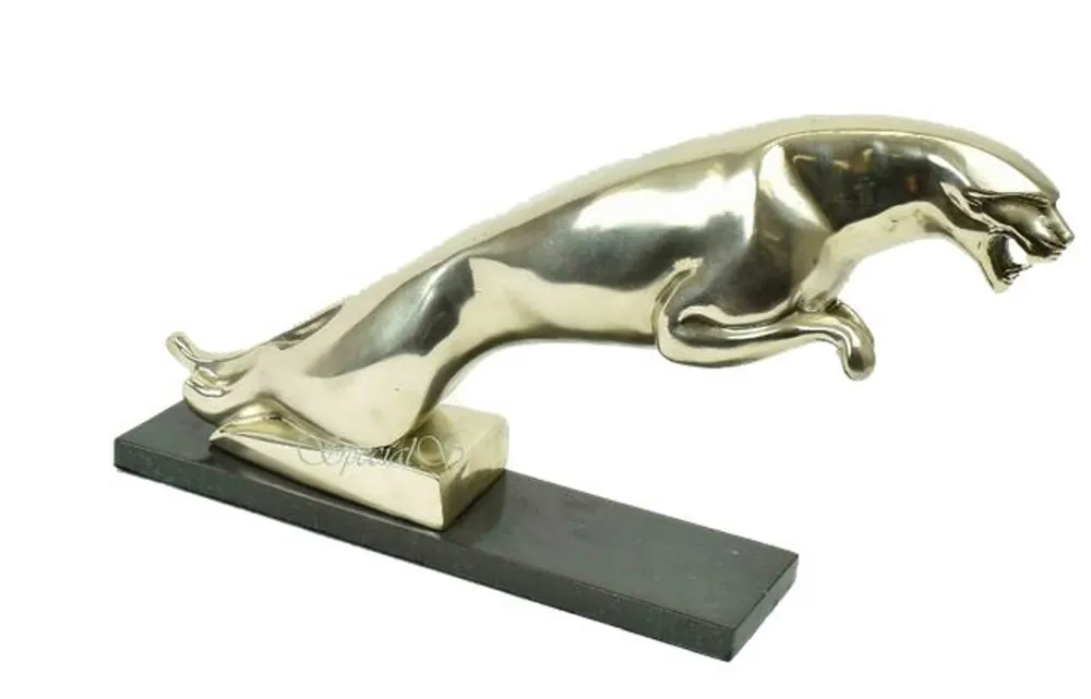 Casa Padrino Luxus Bronzefigur Jaguar auf Holzsockel Silber / Schwarz 54 x 13 x H. 29 cm - Versilberte Bronze Skulptur Hochwertig