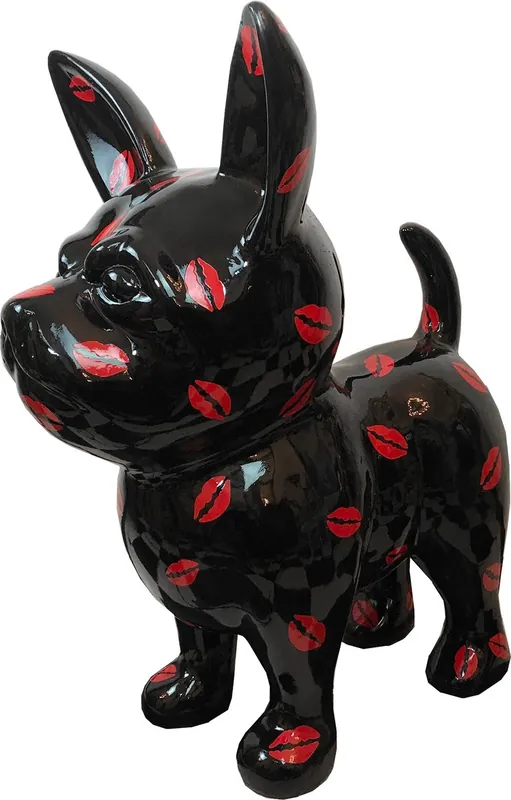 Jetzt Zugreifen Casa Padrino Designer Dekofigur Chihuahua Hund Schwarz / Rot H. 91 cm - Wetterbeständige Deko Skulptur - Wohnzimmer Deko - Garten Deko - Designer Deko Tierfigur