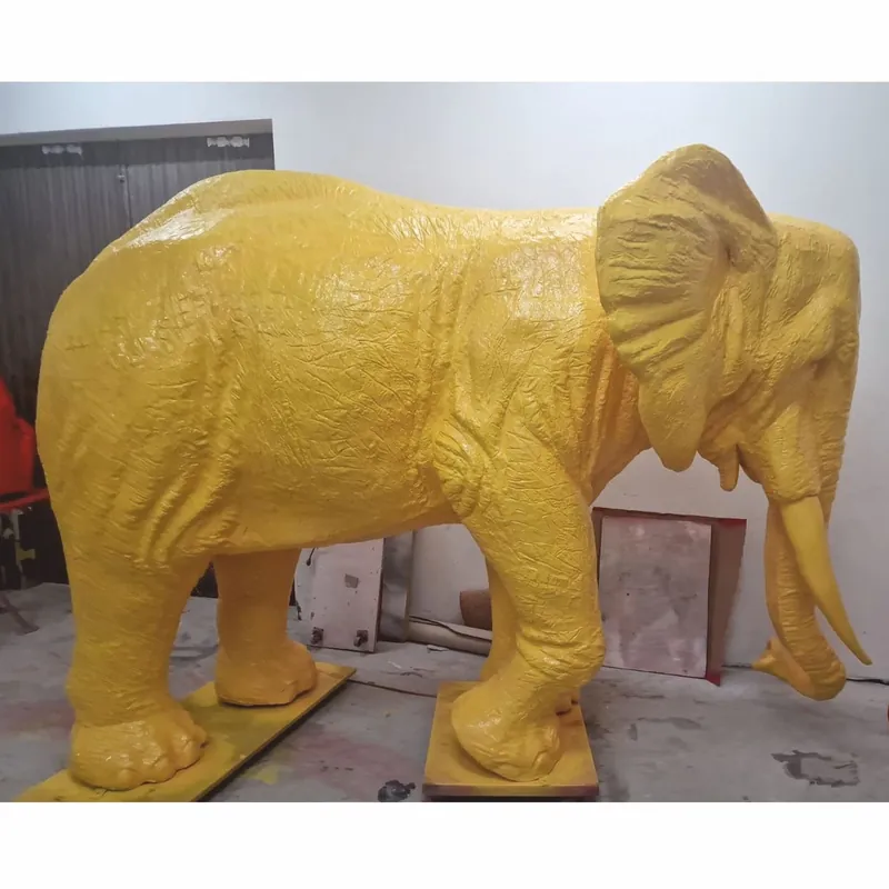Casa Padrino XXL Deko Skulptur Elefant Gelb 410 cm - Riesige Garten Deko Figur Kostenfreie Lieferung