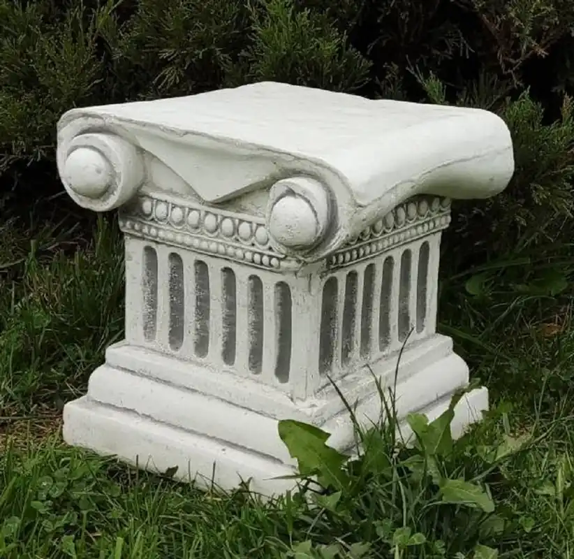Direktkauf Casa Padrino Barock Sockel Grau 22 x 22 x H. 23 cm - Prunkvoller Gartensockel im Barockstil - Gartendeko Stein Sockel - Barock Garten Deko Accessoires - Barock Terrassen Deko Accessoires