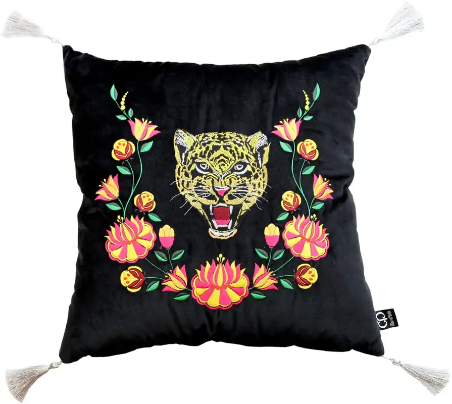 Must-Have Casa Padrino Luxus Deko Kissen mit Troddeln Tiger Schwarz / Weiß 45 x 45 cm - Feinster Samtstoff - Luxus Qualität