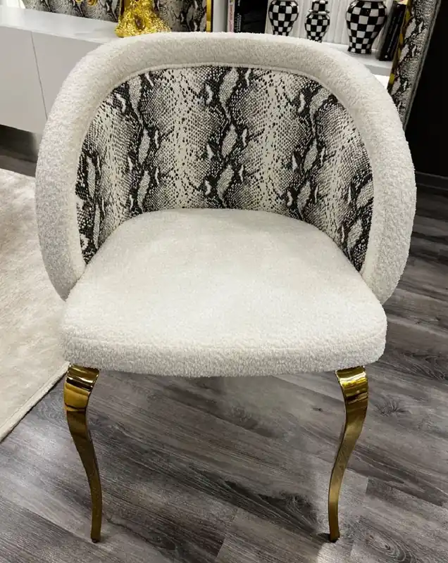 Casa Padrino Luxus Designer Esszimmer Stuhl mit Armlehnen Weiß / Schwarz / Gold 57 x 57 x H. 82 cm - Esszimmer Möbel - Luxus Möbel - Hotel & Restaurant Möbel - Designer Möbel Preiswert