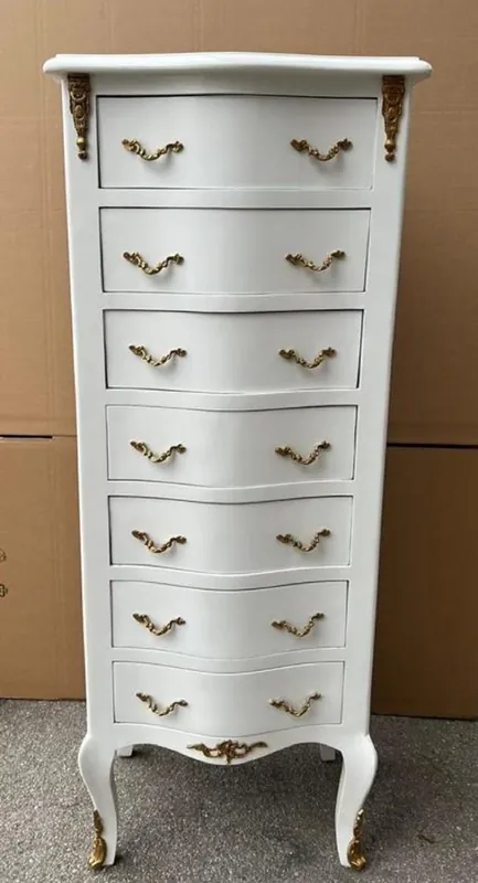 Casa Padrino Barock Kommode mit 7 Schubladen Weiß / Messing - Handgefertigter Massivholz Schrank im Barockstil - Wohnzimmer Möbel im Barockstil - Barock Möbel - Barock Einrichtung Kostenloser Versand
