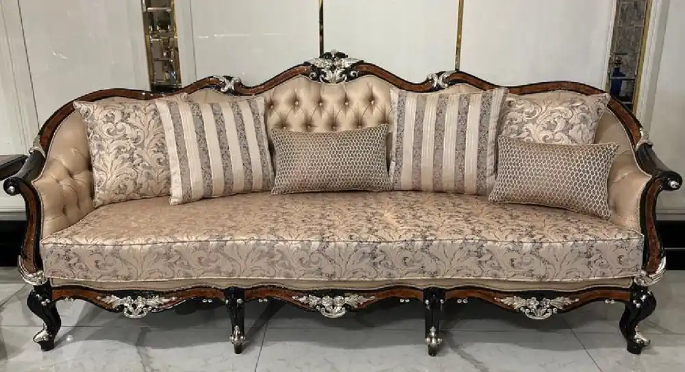 Neu Casa Padrino Luxus Barock Wohnzimmer Sofa Gold / Braun / Schwarz / Silber - Prunkvolles Barockstil Sofa mit dekorativen Kissen - Luxus Wohnzimmer Möbel im Barockstil - Barock Möbel