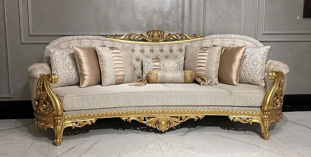 Casa Padrino Luxus Barock Wohnzimmer Sofa Gold Muster / Gold - Prunkvolles Barockstil Sofa - Luxus Wohnzimmer Möbel im Barockstil - Barock Möbel - Edel & Prunkvoll Neue Ware