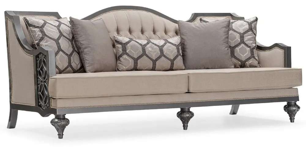 Casa Padrino Luxus Barock Wohnzimmer Sofa Beige / Grau - Handgefertigtes Barockstil Sofa mit dekorativen Kissen - Luxus Wohnzimmer Möbel im Barockstil - Barock Möbel Letzte Chance