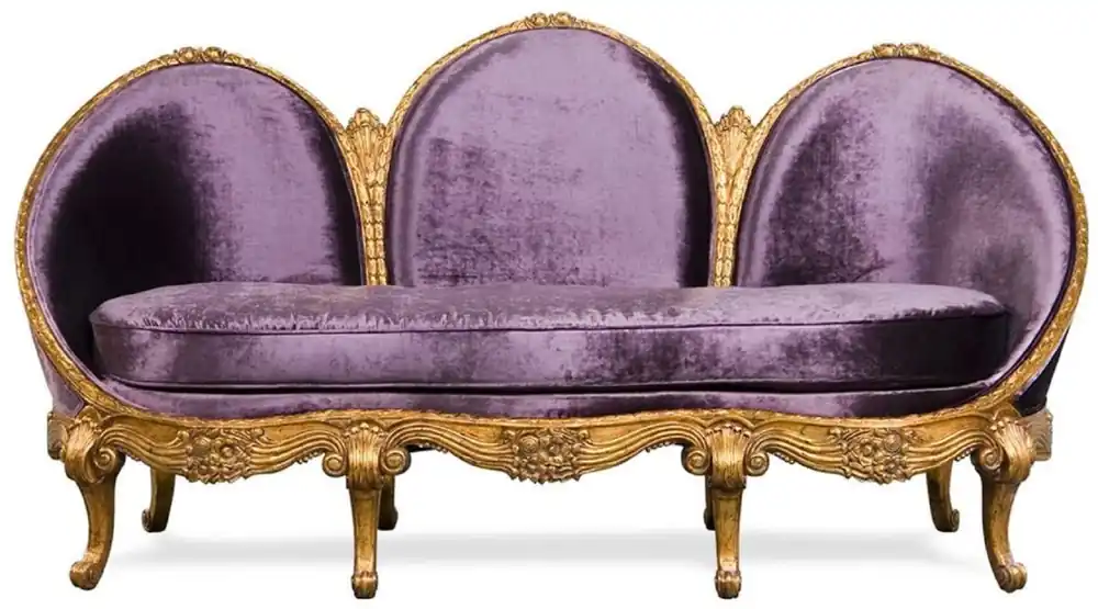 Geld-Zurück-Garantie Casa Padrino Luxus Barock Samt Sofa Lila / Antik Gold - Edles Handgefertigtes Wohnzimmer Sofa im Barockstil - Barock Wohnzimmer Möbel - Edel & Prunkvoll
