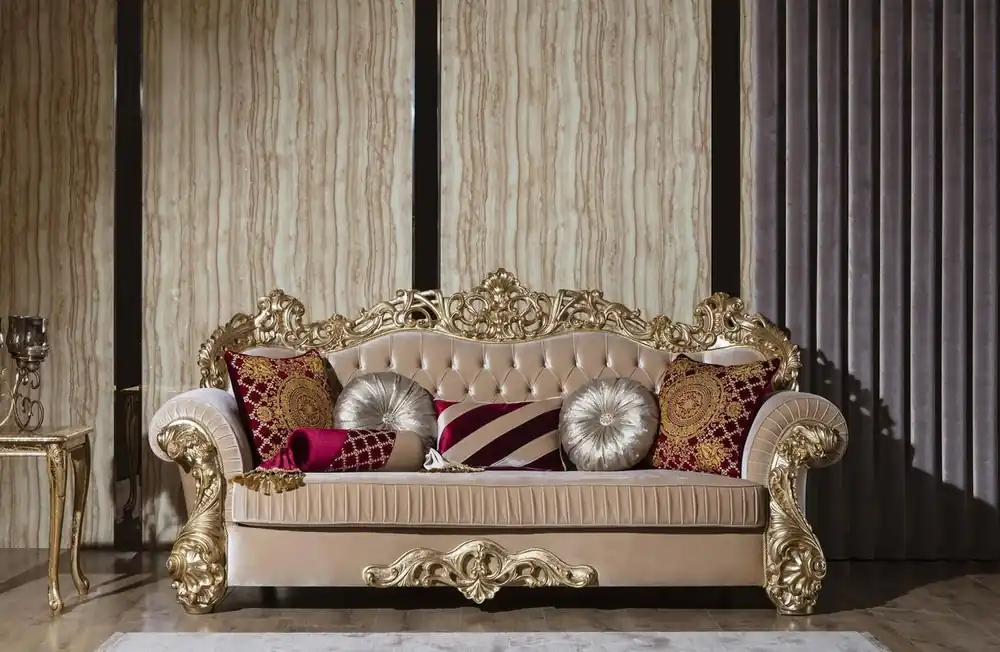 Markenprodukt Casa Padrino Luxus Barock Sofa Beige / Gold 244 x 95 x H. 123 cm - Prunkvolles Wohnzimmer Sofa mit dekorativen Kissen - Barock Wohnzimmer Möbel
