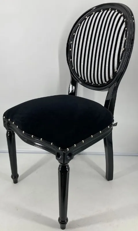 Casa Padrino Luxus Barock Esszimmer Stuhl Schwarz / Weiß-Silber Streifen / Schwarz - Handgefertigter Antik Stil Stuhl mit edlem Samtstoff - Esszimmer Möbel im Barockstil Schnäppchen