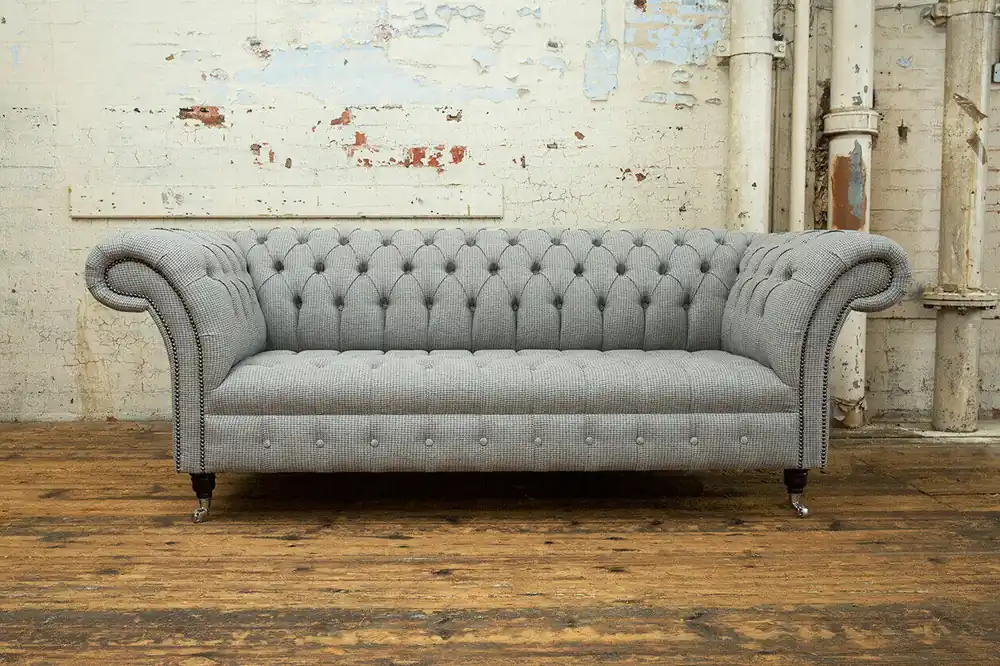 Wohnzimmer Chesterfield Sofa Design Textil Couchen Sofas Dreisitzer Grau Couch Geld-Zurück-Garantie