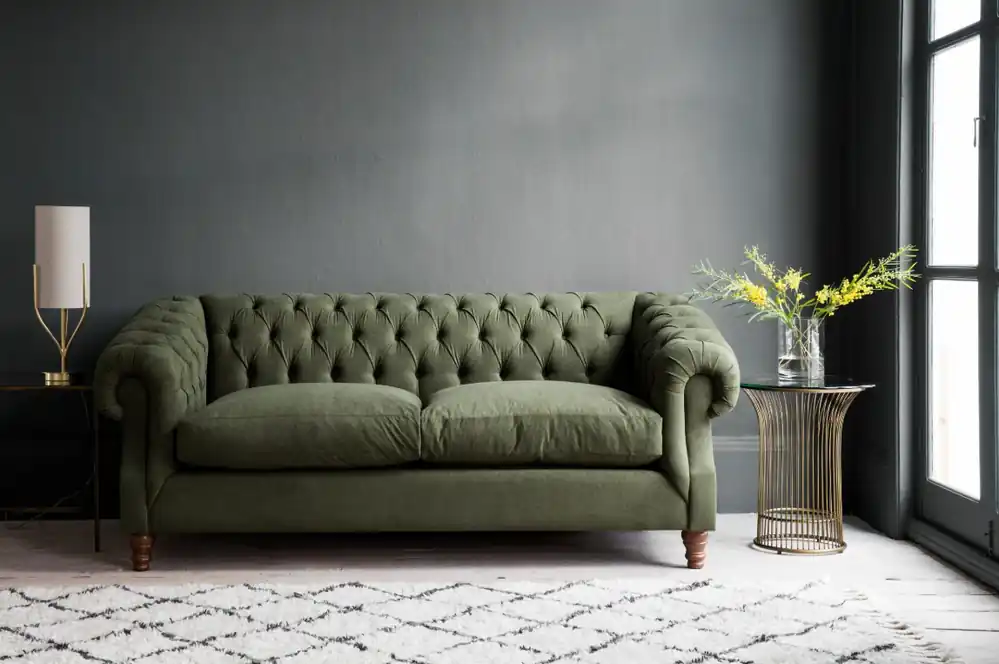 Nur Für Kurze Zeit Wohnzimmer Sofa # Luxus Couch # Polster Designer Klassiker Möbel